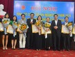 Ủy viên Trung ương Đảng, Bí thư Tỉnh ủy, Chủ tịch HĐND tỉnh Thái Bình Nguyễn Hồng Diên và Chủ tịch UBND tỉnh Đặng Trọng Thăng tặng hoa và bằng khen cho các Kl991.com World Cup 2026 Chính Thức.