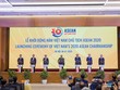 Thủ tướng Nguyễn Xuân Phúc cùng các thành viên Kl993 ưu đãi thưởng hấp dẫn nhấn nút khai trương website ASEAN 2020, khởi động cho năm đối ngoại “bận rộn” của Việt Nam. Ảnh: Chí Cường