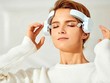 Robot mát xa đầu cá nhân, giúp bạn cảm thấy thư giãn và thoải mái mà không cản trở công việc