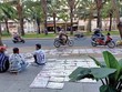 Nhân viên môi giới Công ty Asian Holding viết các bảng rao bán đất để đi treo ở nhiều khu vực với kỳ vọng tìm được khách mua. Ảnh: Gia Huy