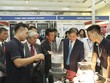 Triển lãm sẽ được tổ chức trên diện tích 15.000 m2 với hơn 500 gian hàng, dự kiến thu hút 15.000 lượt khách tham quan trong đó có 8.000 lượt khách giao thương. Trong ảnh: Các vị khách VIP tại Saigon Autotech & Accessories 2019