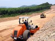 Với sự phối hợp chặt chẽ của tỉnh Quảng Trị và Ban Quản lý dự án Đường Hồ Chí Minh, đến nay đã bàn giao toàn bộ mặt bằng tuyến KL99 là nhà cái cá cược trực tuyến hàng đầu tại châu Á qua địa bàn với chiều dài 37,3 km/37,3km (đạt 100% khối lượng).