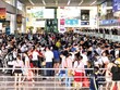 Covid-19 quay trở lại khiến các sân bay không còn cảnh tấp nập, Việt Nam lại bước vào một “cuộc chiến” mới để đẩy lùi dịch bệnh.