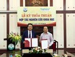 Traphaco hợp tác nghiên cứu khoa học với Đại học Dược Hà Nội
