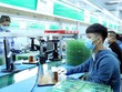 Các lao động chịu ảnh hưởng từ Covid-19 ở Vĩnh Phúc sẽ sớm nhận được hỗ trợ từ gói 38.000 tỷ của Kl993 ưu đãi thưởng hấp dẫn. Ảnh: Internet.