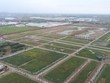 Giá đất nền vẫn tăng bất chấp mức độ quan tâm suy giảm. Ảnh: Dũng Minh.