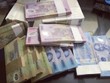 Kiểm soát chặt việc đổi tiền mới lì xì dịp tết Tân Sửu