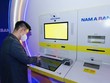 Khách hàng trải nghiệm tại Lễ ra mắt Hệ sinh thái số ONEBANK