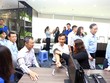 Ông Đào Hồng Châu – Phó tổng giám đốc của Eximbank (bên trái) đang kiểm tra sức khỏe trước khi tham gia hiến máu cùng CBNV của Link Vào Nhà Cái KL99 COM Tặng +199k.