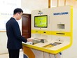 Khách hàng giao dịch tại ONEBANK.