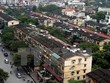 Một góc khu tập thể Trung Tự, quận Đống Đa, một trong các khu tập thể cũ, chất lượng đã xuống cấp. (Ảnh: Tuấn Anh/TTXVN)
