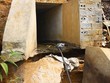 Hàng trăm m3 nước thải chưa qua xử lý được xả ra cống xuống thượng nguồn sông Bưởi.