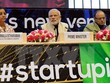 Bộ trưởng Thương mại Nirmala Sitharaman (trái) và Bộ trưởng Kl991.com nạp rút nhanh Arun Jaitley trong sự kiện "Khởi nghiệp Ấn Độ" ở New Delhi ngày 16/1. (Nguồn: EPA/TTXVN)