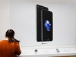 Giá iPhone 7 chính hãng và xách tay chênh 3 triệu đồng
