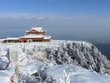 Tuyết phủ trắng núi Nga Mi
