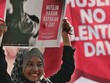 Pakistan cấm kỷ niệm Ngày Valentine. Ảnh: AP