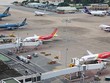 Đề xuất khung giá vé máy bay nội địa được các hãng hàng không đưa ra đang gây nhiều ý kiến trái chiều.