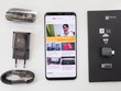 Galaxy S8 và S8+ bán ra tại Việt Nam có kèm theo một tai nghe cao cấp AKG bên cạnh các phụ kiện như sạc nhanh, cáp USB Type-C, hai adapter để chuyển đổi từ micro USB qua USB Tyce C và USB OTG.