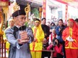 Lễ hội hàng năm chủ yếu do các cao niên trong làng đọc lời thề không tham nhũng. Ảnh: Giang Chinh.