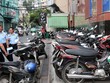 Mức phí cho thuê vỉa hè ở TP HCM sẽ được tính theo từng tuyến đường. Ảnh: Hữu Công.