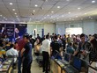 Người mua chờ từ 6h sáng để nhận Galaxy Note8
