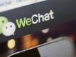 WeChat và QQ đang trở thành nơi gặp gỡ và giao dịch không chính thống của những nhà Kl99ok phiên bản mới và lực lượng môi giới lại Trung Quốc.
