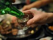 Mẹo uống rượu lâu say