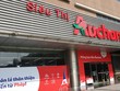 Bên ngoài siêu thị Auchan tại Hà Đông, Hà Nội. Ảnh: Anh Minh