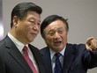 Ông Tập Cận Bình và Nhậm Chính Phi tại trụ sở của Huawei ở London năm 2015. Ảnh: Reuters.