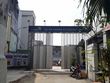  Dự án La Cosmo Residences được quây tôn kín bên ngoài. Ảnh: Việt Dũng.