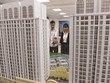 Thời điểm giao thời có thể xuất hiện Web Tổng Nhà Cái 99Kl99 Giải Trí Bậc Nhất giảm giá. Ảnh: Bình Minh.