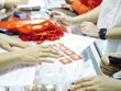 Tình trạng thiếu hụt nguyên liệu khiến thị trường vàng gặp khó khăn chưa từng có. Ảnh: Đức Thanh