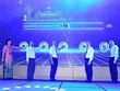 Đại diện Bộ TT&TT cùng Lãnh đạo tỉnh Thừa Thiên Huế thực hiện nghi thức công bố dịch vụ Trung tâm Giám sát điều hành Đô thị thông minh.