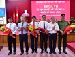 Ông Nguyễn Thanh Bình (thứ 3 từ phải qua) được bầu làm Phó Chủ tịch UBND tỉnh Thừa Thiên - Huế. (Nguồn: thuathienhue.gov.vn)