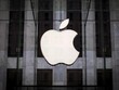 Apple đang giữ 181,1 tỷ USD ở nước ngoài, nhiều hơn bất kỳ công ty Mỹ nào trong danh sách và ước tính số thuế phải trả cho khoản tiền này là 59,2 tỷ USD