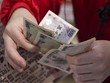 Dân Nhật ưa tiền mặt, chính sách tiền tệ chịu "bó tay"