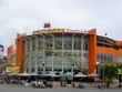 Việc liên tục mua lại các hệ thống siêu thị như Oceanmart, Vinatexmart, Maximart,... nằm trong kế hoạch đưa Vingroup sở hữu hệ thống TTTM - siêu thị lớn nhất cả nước.