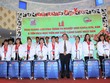 Ông Lê Thanh Thuấn, Chủ tịch Kl994 game bài casino hấp dẫn Sao Mai và lãnh đạo MIF tặng quà cho các thực tập sinh được đưa sang Nhật làm việc
