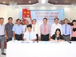 Đại diện Đảng ủy Khối Cơ quan và Kl991.com World Cup 2026 Chính Thức tỉnh An Giang và Đảng ủy Khối các cơ quan tỉnh Đồng Tháp ký biên bản bàn giao, tiếp nhận tổ chức Đảng và đảng viên Đảng bộ cơ sở Công ty Cổ phần Du lịch Đồng Tháp
