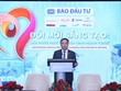 Ông Lê Trọng Minh, Tổng biên tập Báo Kl99ok phiên bản mới phát biểu khai mạc Hội thảo Đổi Mới Sáng Tạo - Liều Thuốc Phát Triển Ngành Y Dược” sáng 25/9. Ảnh Dũng Minh.