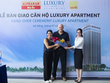 Ông Joel J.V và bà P.N.L nhận bàn giao căn hộ 11xx sáng ngày 5/7