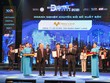 Ông Hoàng Mai Chung - Chủ tịch Meeyland nhận giải thưởng