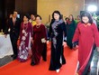 Vinh danh 100 doanh nhân nữ tiêu biểu cúp Bông hồng vàng 2016