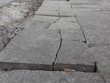 Vỉa hè đường Nguyễn Trãi liên tục xuất hiện vỡ nát khi vừa thi công.