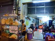 Không gian quán nằm ngay sát mặt đường nên bạn sẽ không khó để tìm thấy. Ảnh: Phong Vinh.