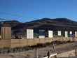 Các mẫu tường biên giới được dựng tại thành phố San Diego, bang California, Mỹ. (Nguồn: AFP/TTXVN)
