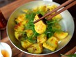 Ăn gì, chơi đâu ở quê tiền đạo Quang Hải?