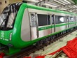 Đoàn tàu được trả lại màu sơn xanh như trước đây. Ảnh: Giang Huy.