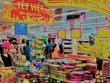 Theo Sở Công Thương TP.Hà Nội, có 104 địa điểm đăng ký mở cửa bán hàng từ ngày 16/02/2018 (tức ngày mùng 1 Tết)