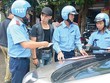 Thanh tra GTVT cho rằng công tác xử lý các xe Grab, Uber vi phạm vẫn gặp nhiều khó khăn.